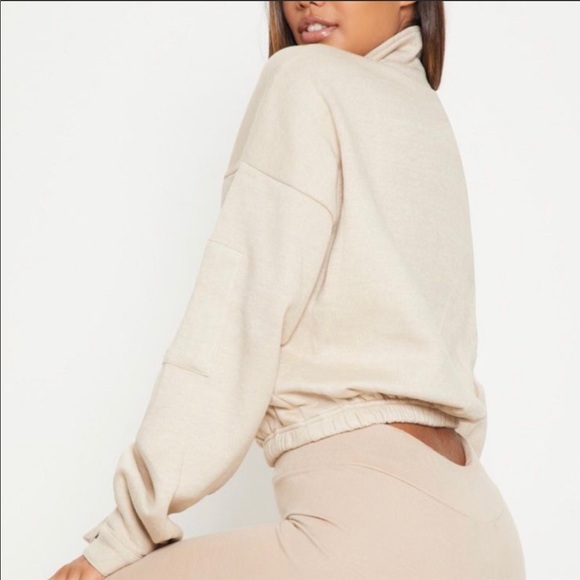 Pretty little thing pull over - Picture 2 of 2